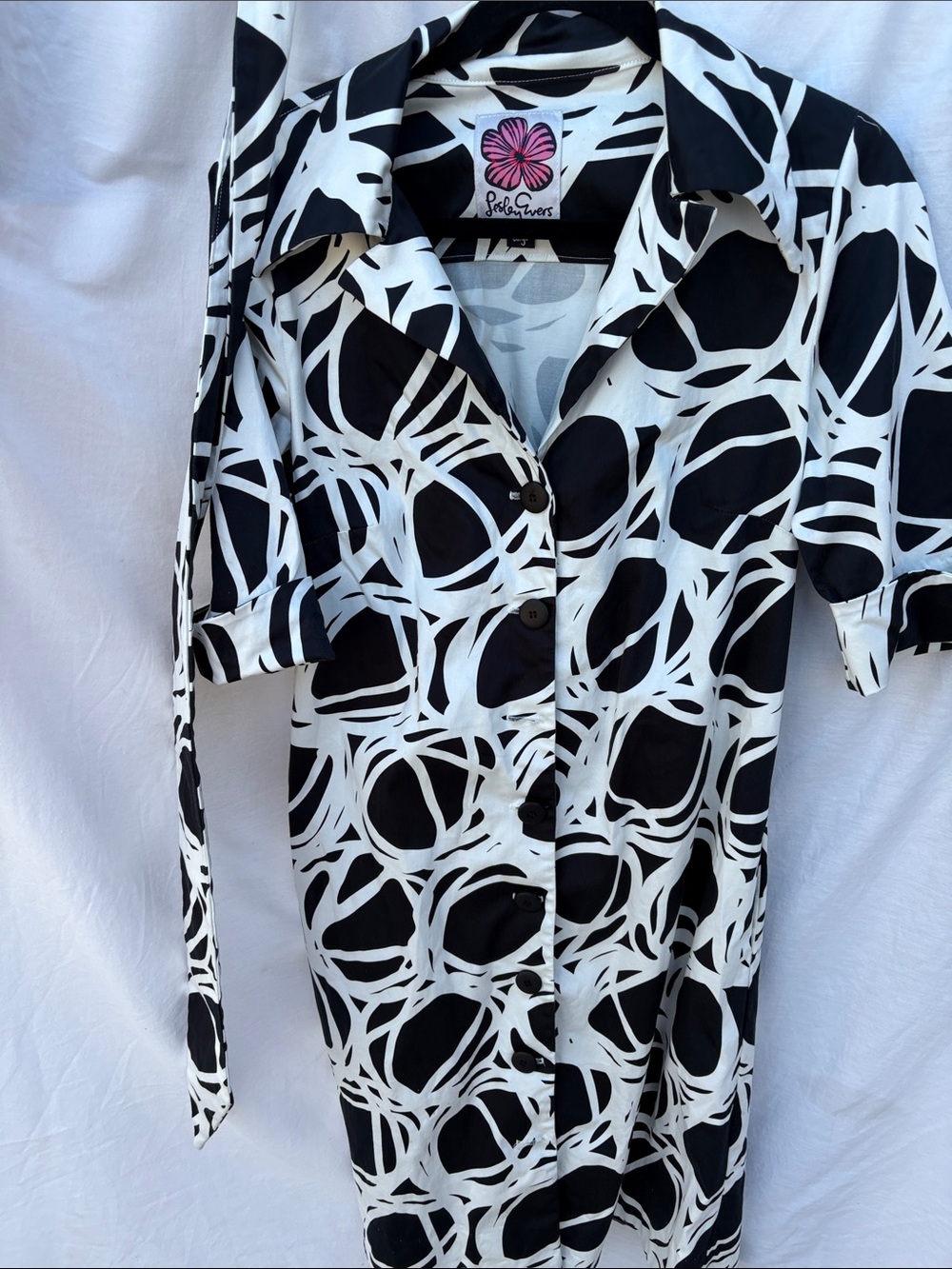 Lesley Evers Black & White Button-Down Short Sleeve dress